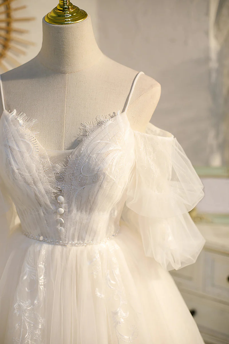 Spaghetti-Riemen V-Ausschnitt Spitze Tüll Prinzessin Ballkleider