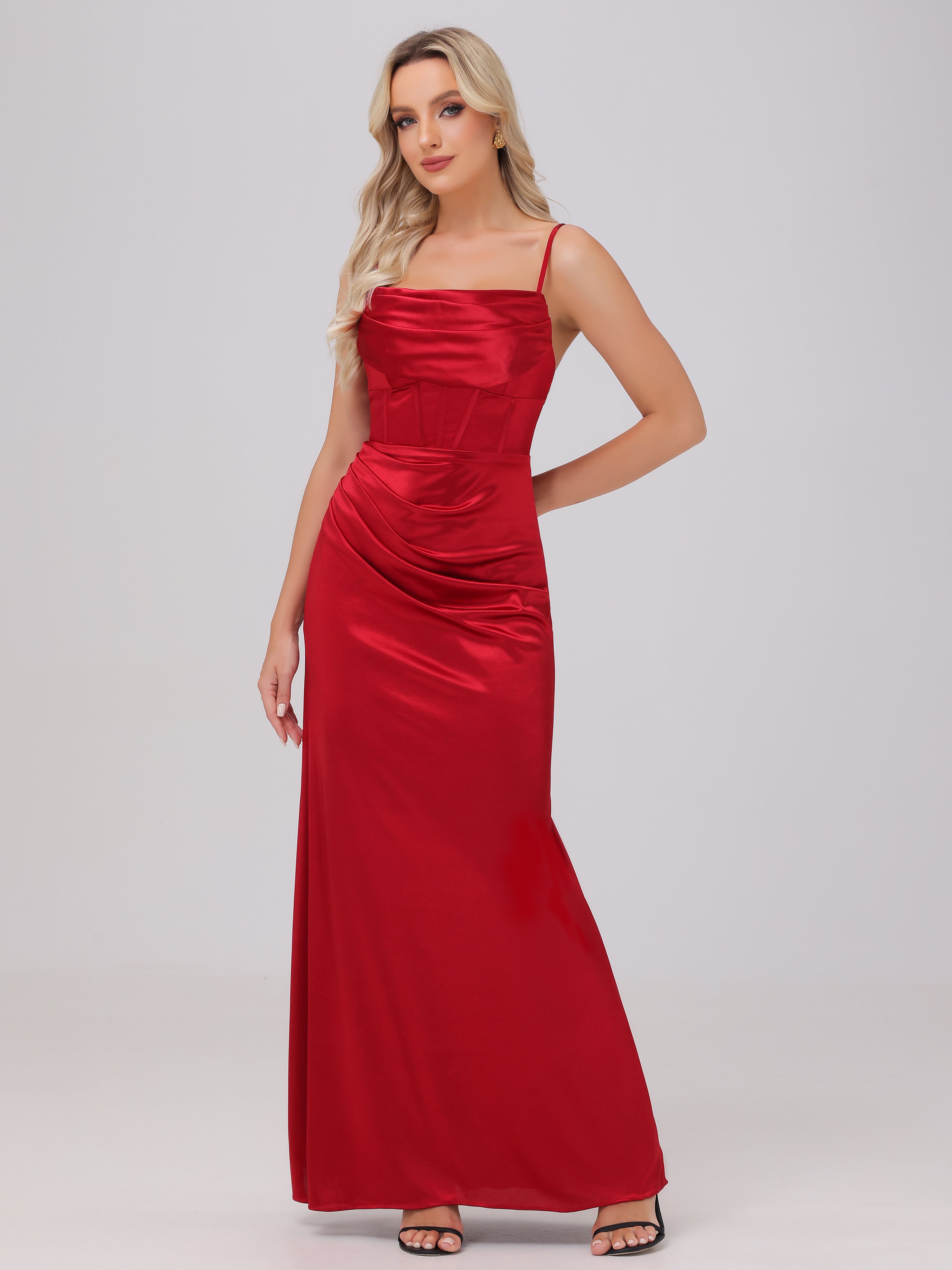 Spaghetti-Träger Falten Stretch Satin Brautjungfernkleider