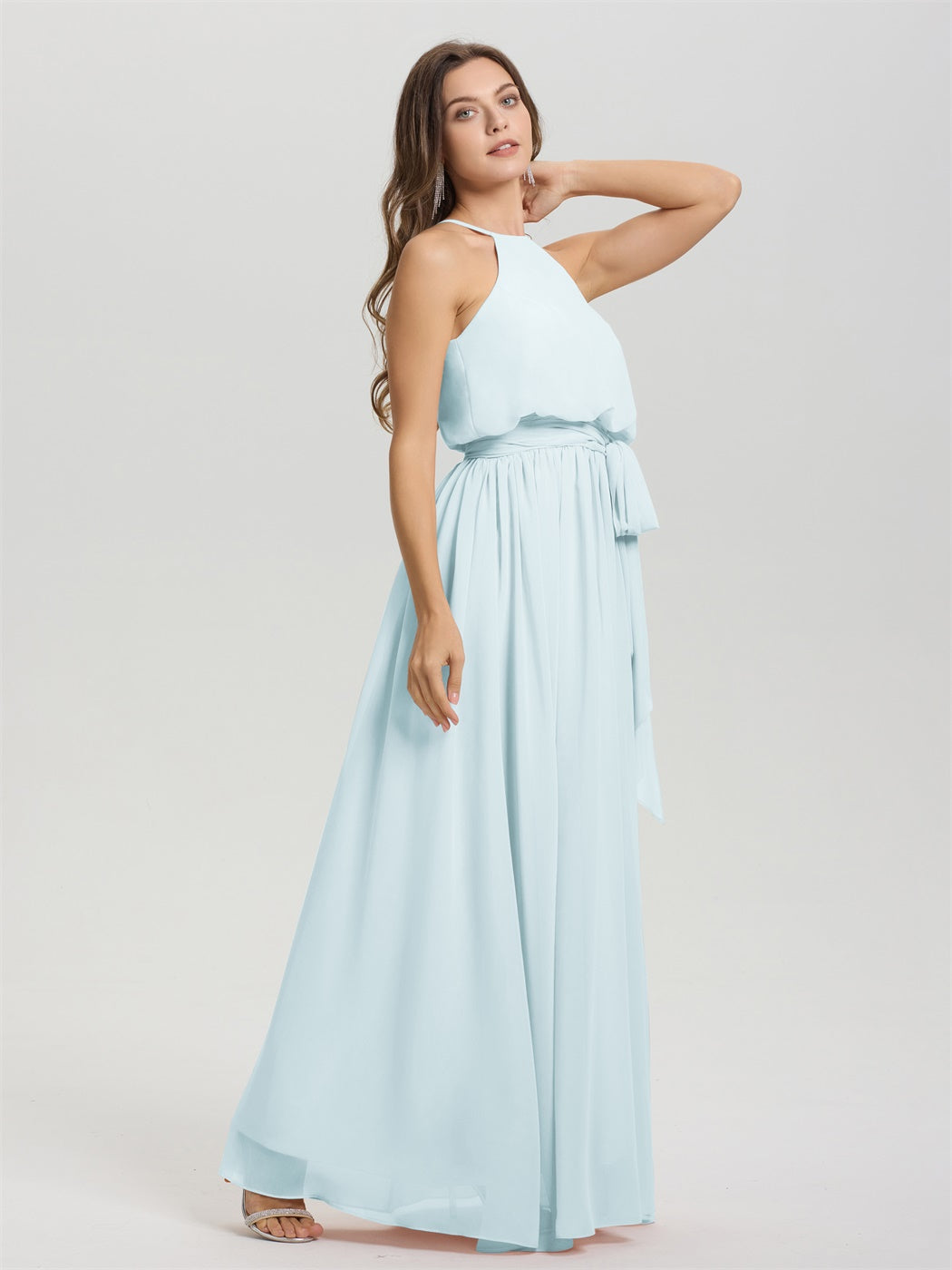 Neckholder Neckholder ärmelloses bodenlanges Chiffon Brautjungfernkleid mit Schärpe