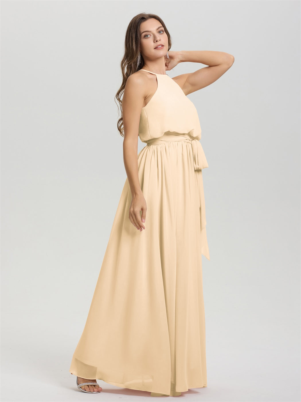 Neckholder Neckholder ärmelloses bodenlanges Chiffon Brautjungfernkleid mit Schärpe