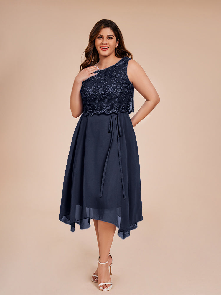 Klassisches ärmelloses Kleid mit Spitzenüberzug aus Chiffon in asymmetrischer Form für die Mutter der Braut