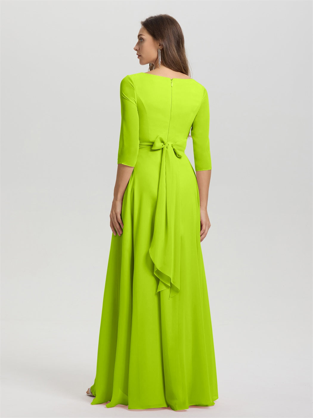 Fließende 3/4 Ärmel V-Ausschnitt Asymmetrisch Hoch Niedrig Chiffon Brautjungfernkleid