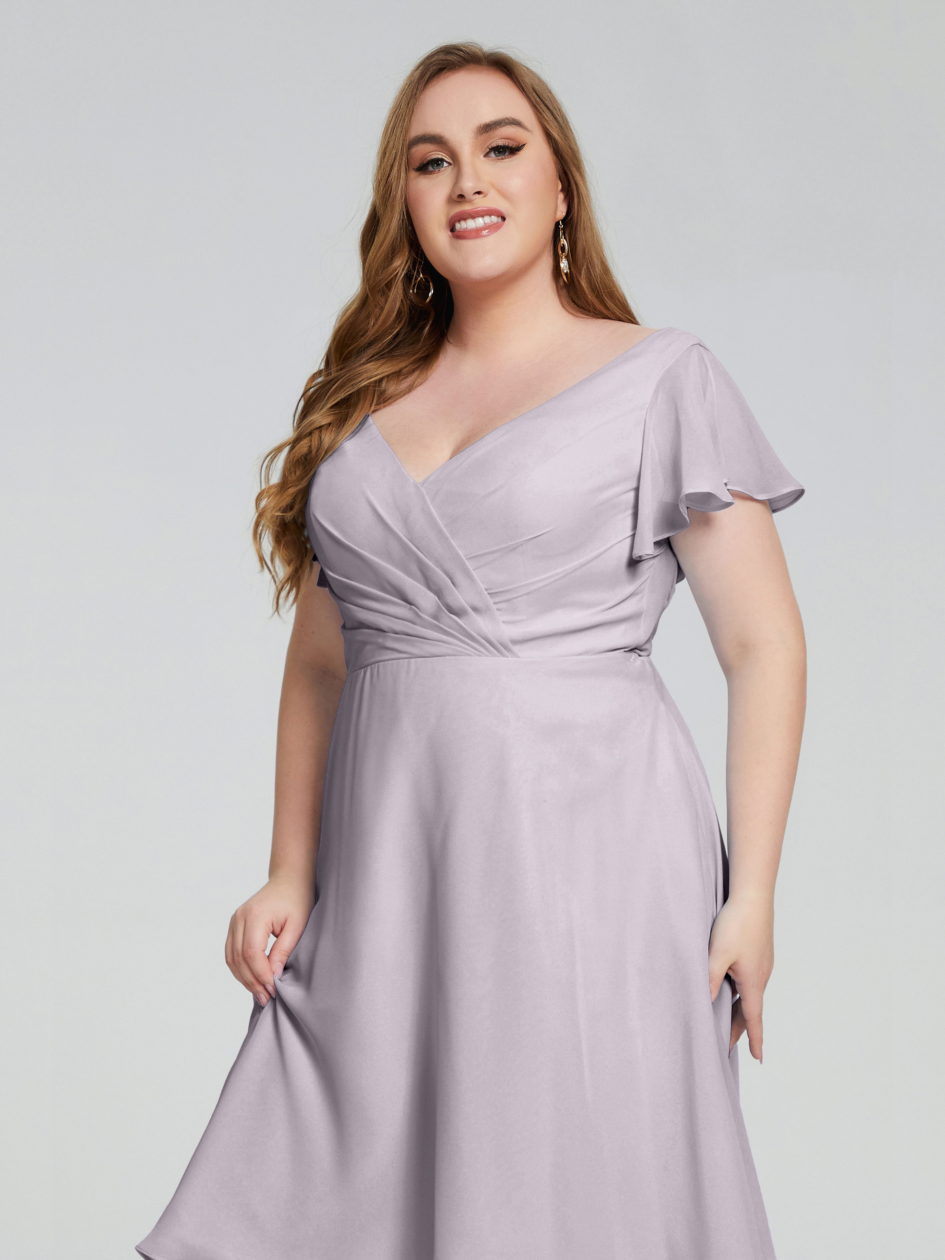 Alina Kurze Ärmel Chiffon Brautjungfernkleider in Übergröße