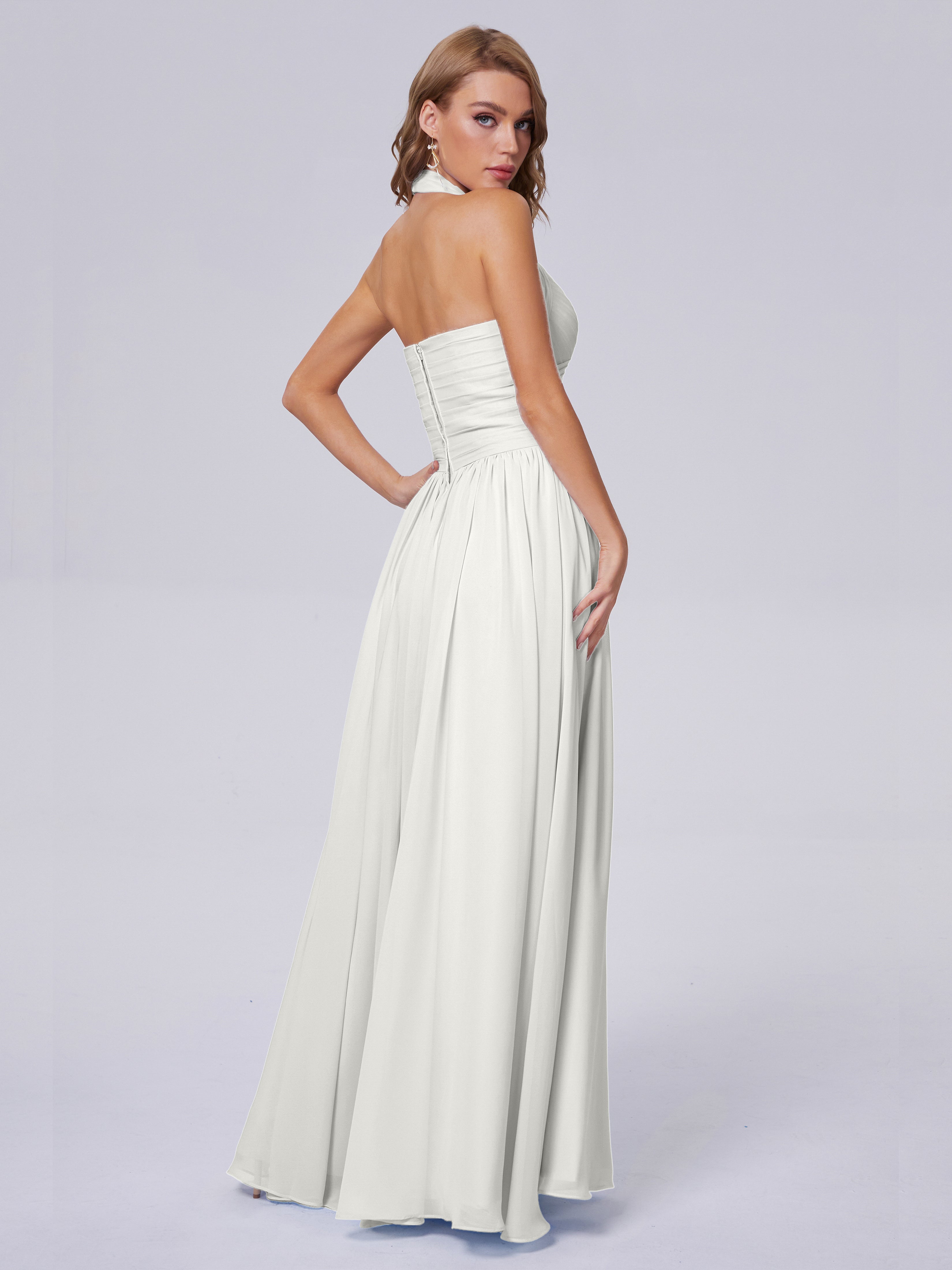 Amaya Atemberaubende Neckholder-Chiffon-Brautjungfernkleider