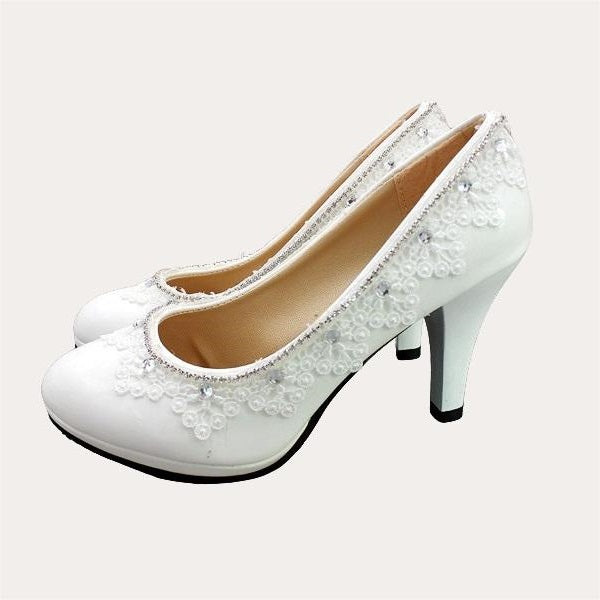 Elegante Spitze Punkt Dreieck Strass verschönert Hochzeit Schuhe