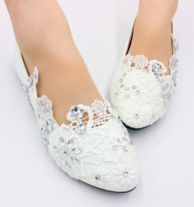 Wunderschöne Teardrop Diamant verschönert Spitze Blume Hochzeit Schuhe
