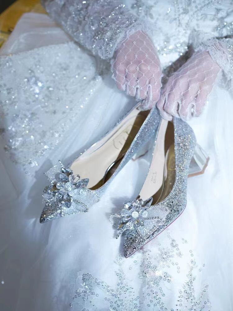 Glänzende High Heels mit Kristallen Hochzeitsschuhe