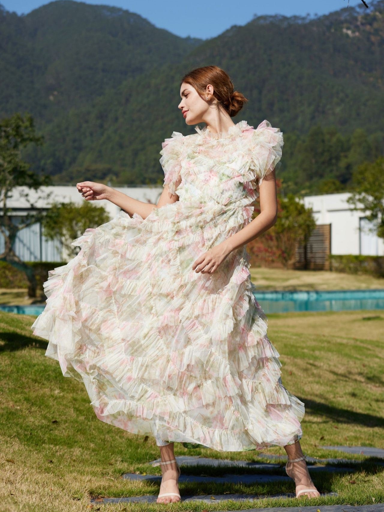 Süßer Blumendruck Kurze Puffärmel Rüschen Tüll Hochzeit Gastkleider