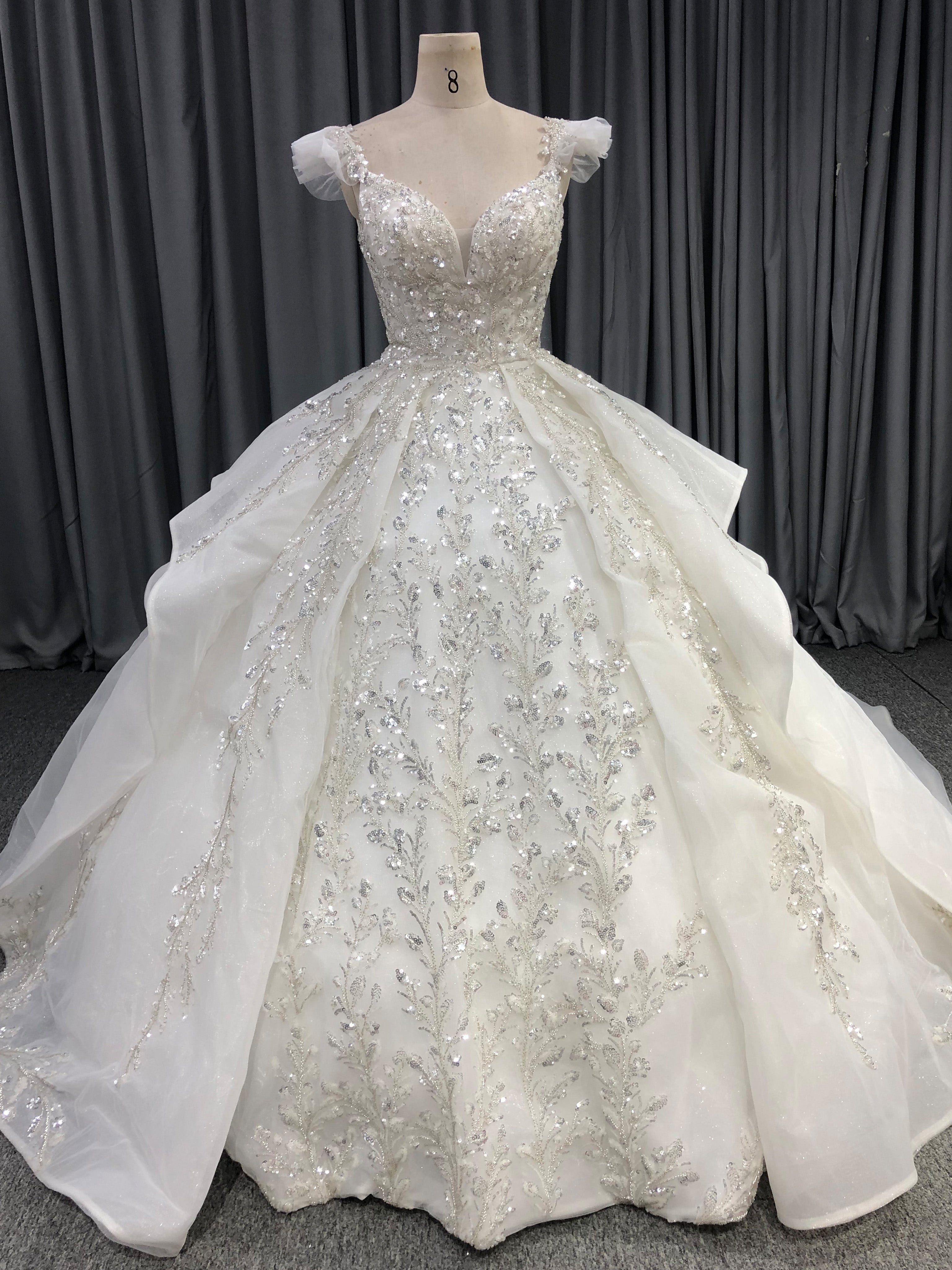 Glitzer Organza Kappenärmel Hof Schleppe Brautkleider