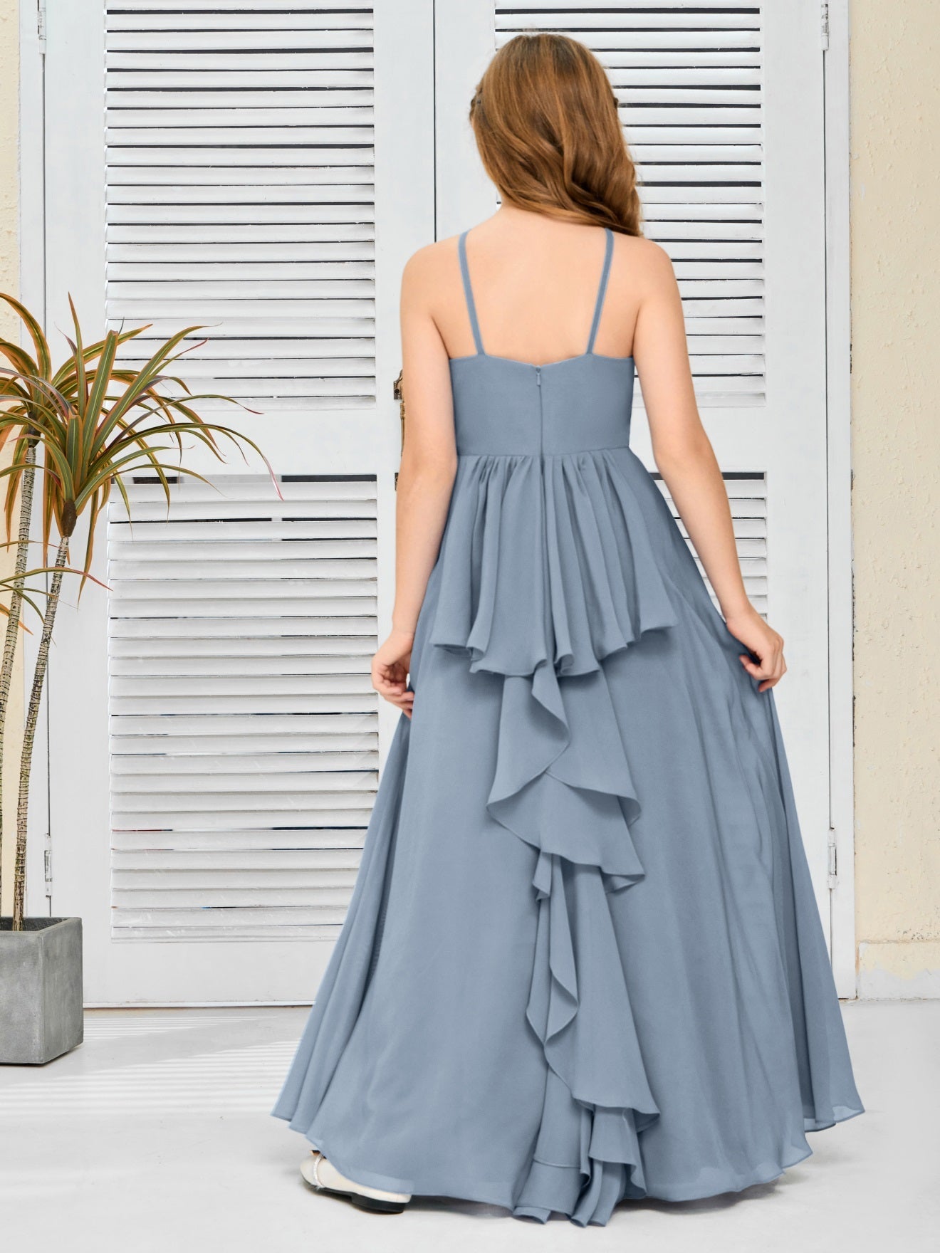 Elegantes Chiffon Junior-Brautjungfernkleid mit hängendem Ausschnitt