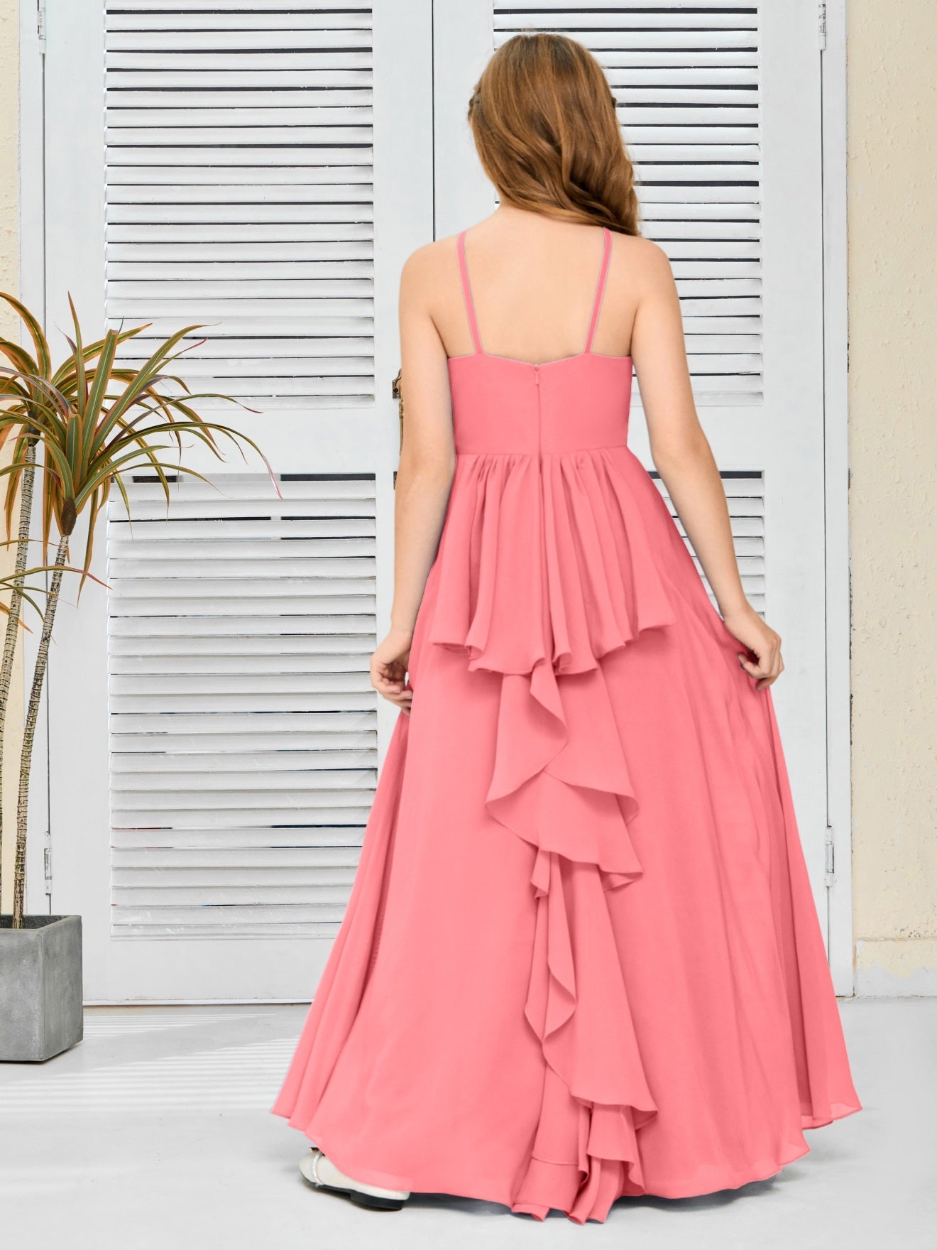 Elegantes Chiffon Junior-Brautjungfernkleid mit hängendem Ausschnitt