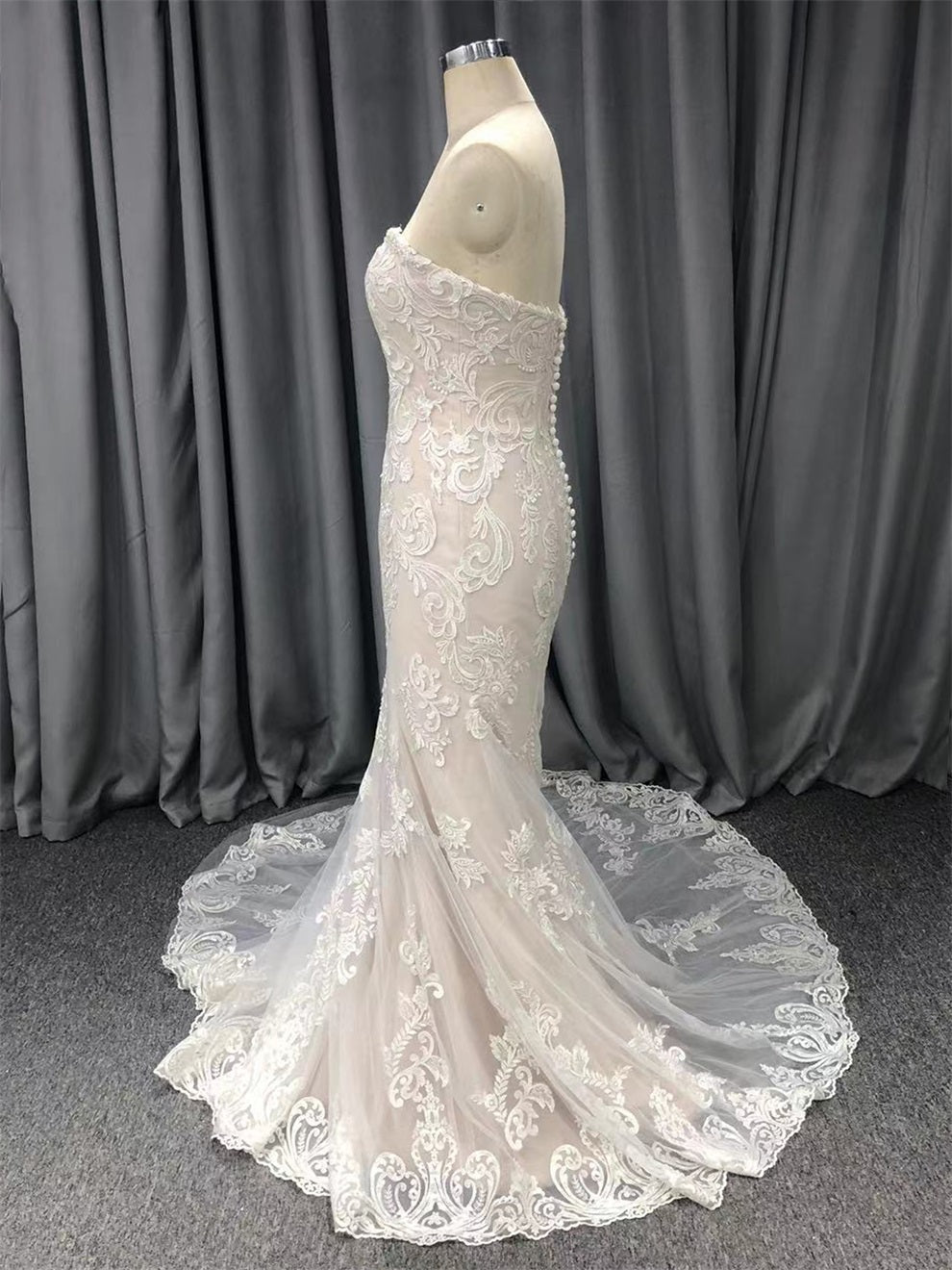 Spitze Sweetheart Hals trägerlos Meerjungfrau Brautkleid mit Schleppe C0004