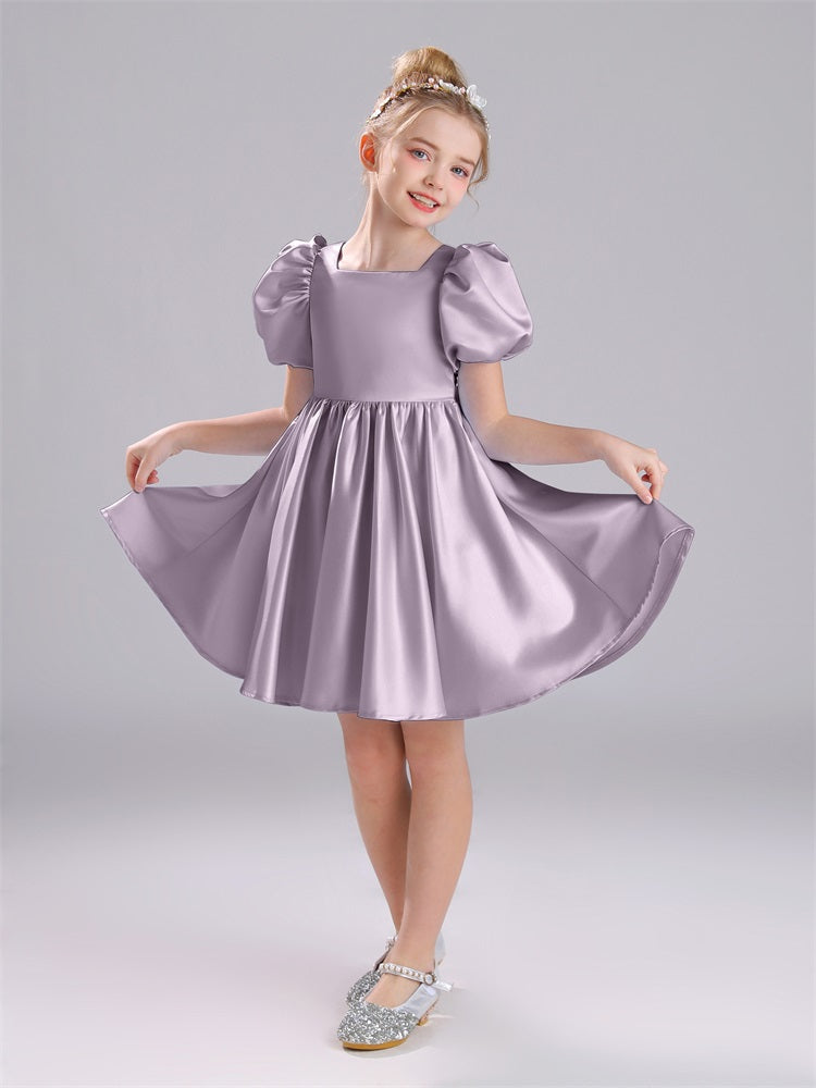 Viereckiger Ausschnitt Satin Ärmel Kurz Kleid für Mädchen