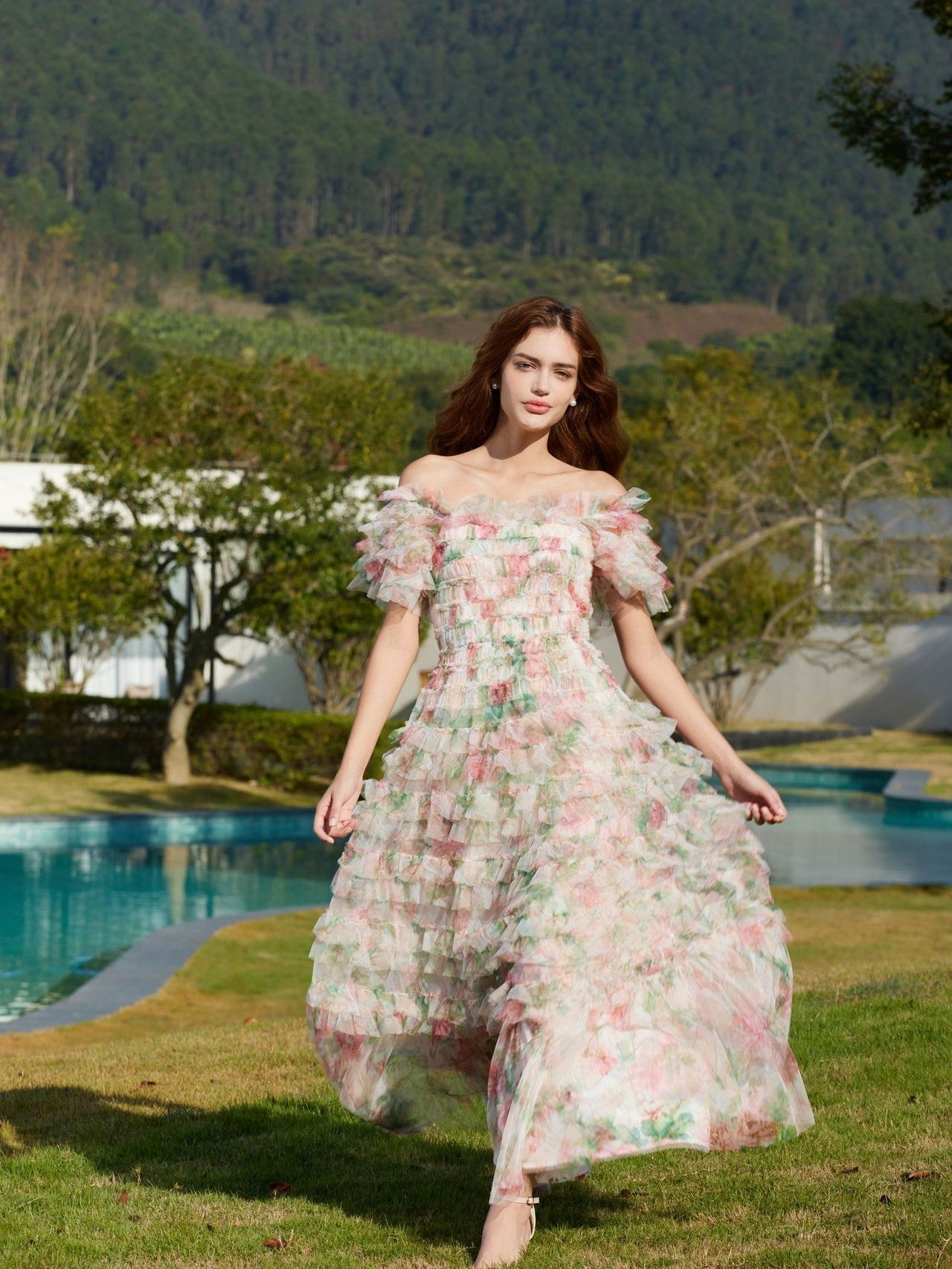 Romantische Rüsche von der Schulter Floral Tüll Hochzeit Gastkleider