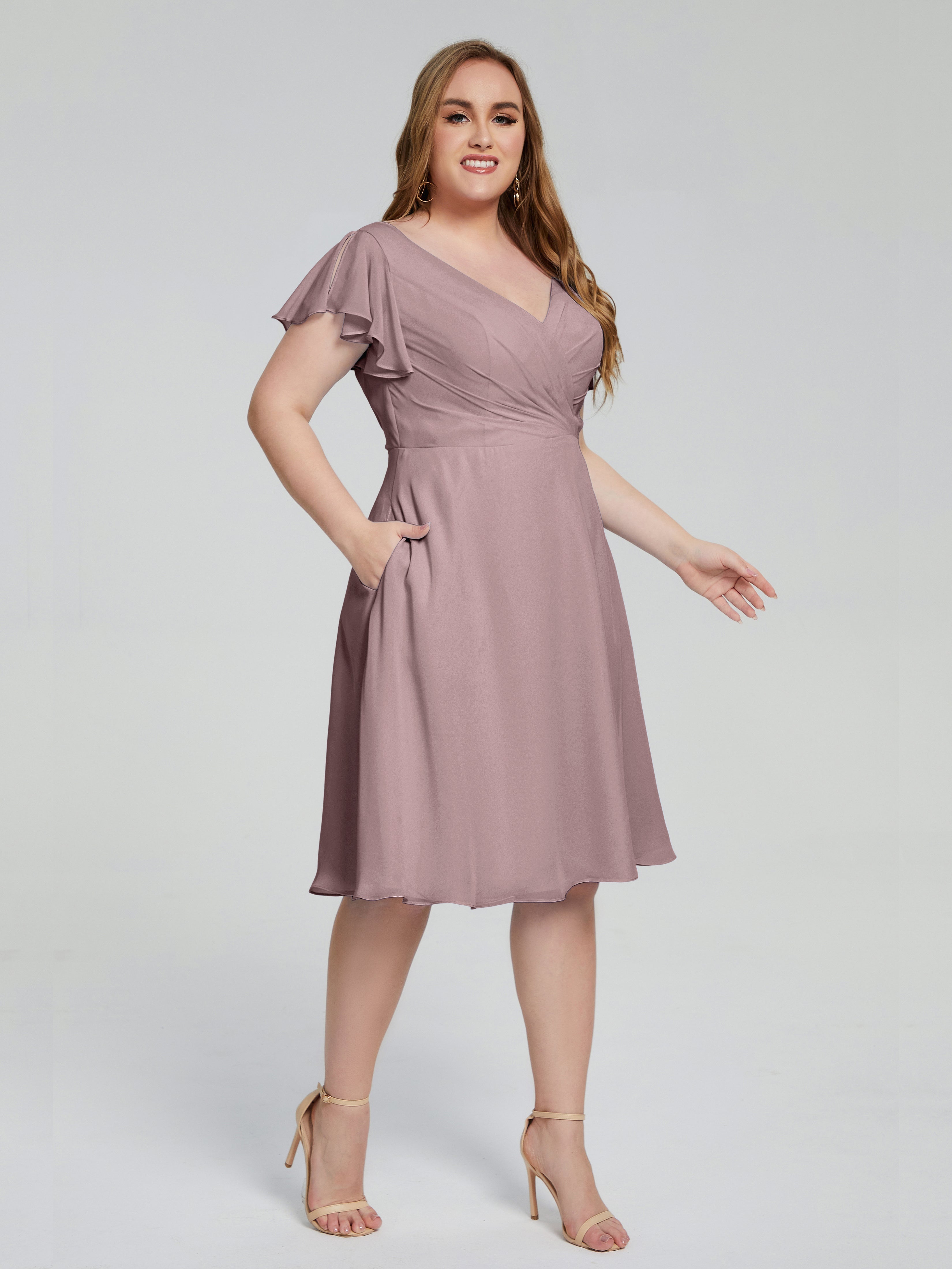 Alina Kurze Ärmel Chiffon Brautjungfernkleider in Übergröße