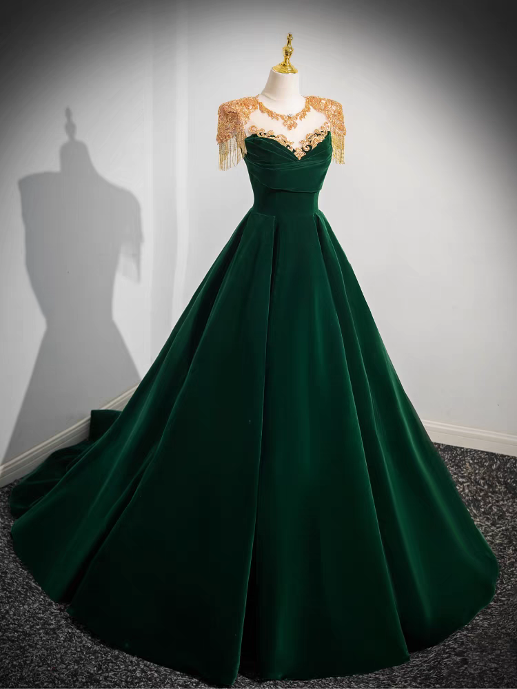 Dunkelgrünes Samt-Abschlussballkleid Vintage Gold Perlenausschnitt Quinceanera Kleid